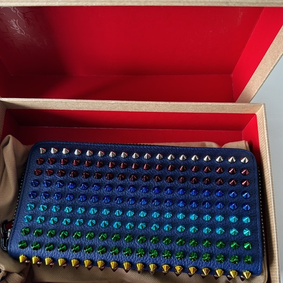❌SOLD❌ Christian Louboutin Panettone Wallet Calf Empire/Spikes Mix with Box & DB - Picture 14 of 14